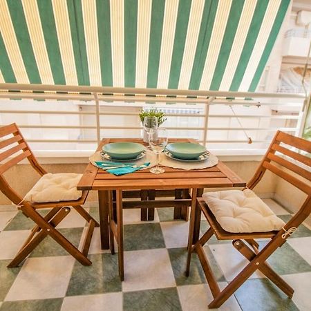 Feines Appartement Mit Hafenblick Santa Pola Bagian luar foto