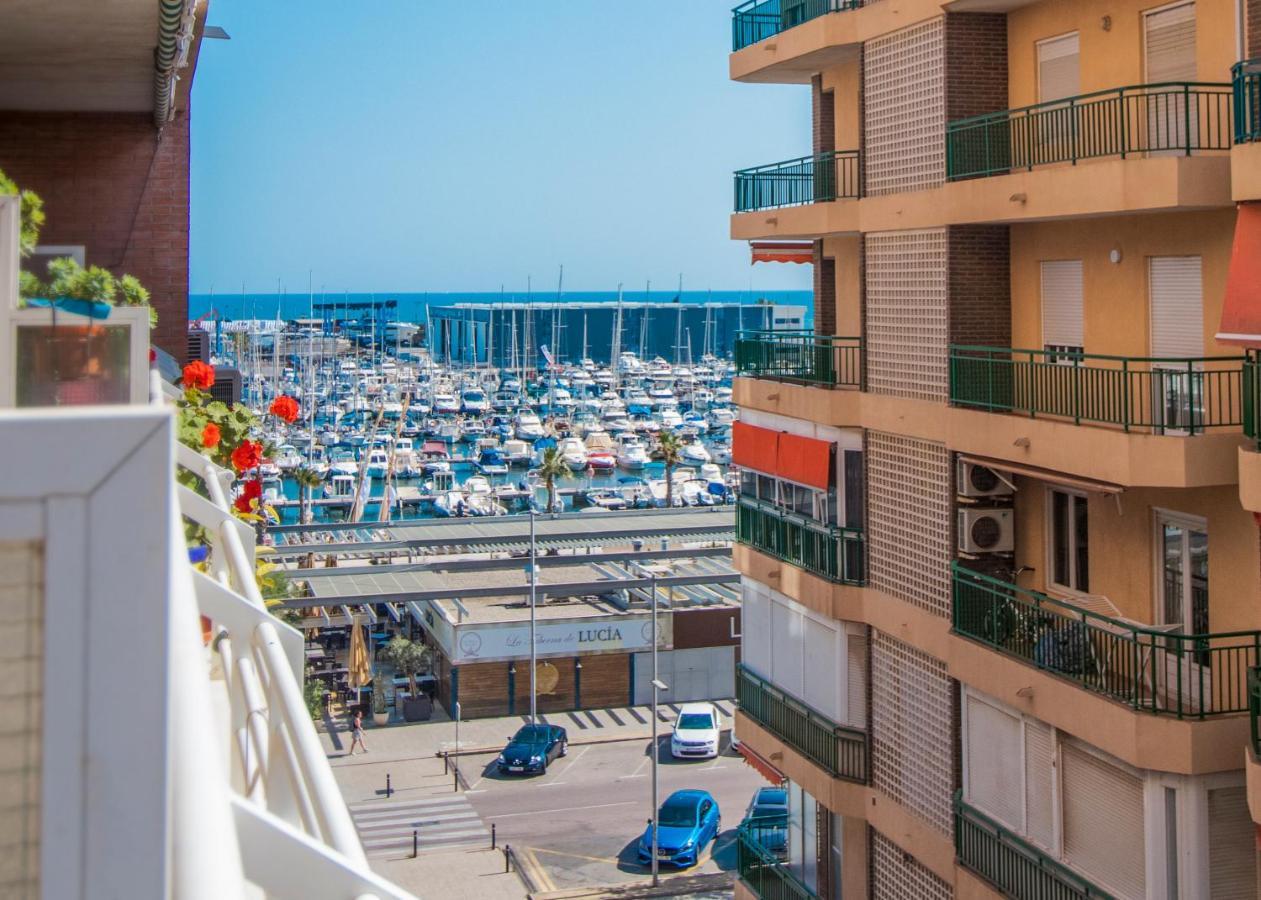 Feines Appartement Mit Hafenblick Santa Pola Bagian luar foto